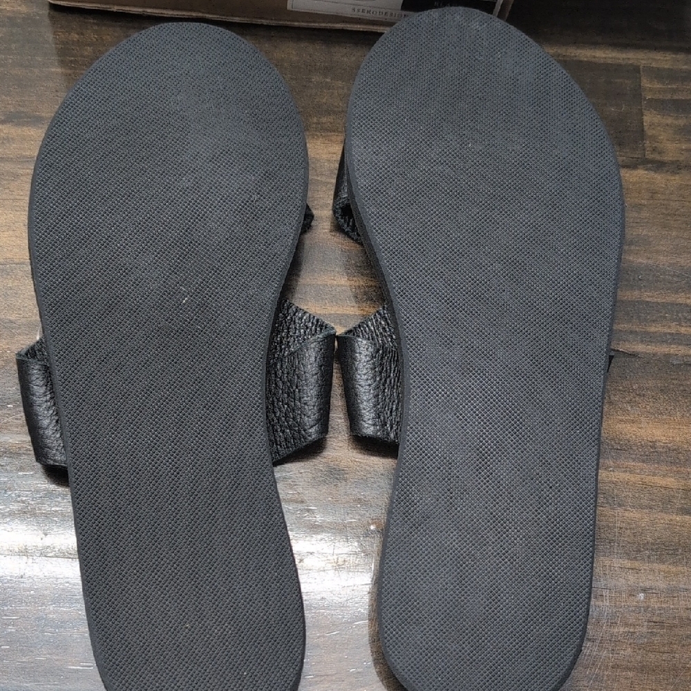 Sseko Designs Black Crossover Leather Slide Sandals Size 8 New In Box - Picture 10 of 10